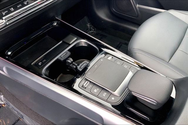 Certified 2022 Mercedes-Benz GLB 250 4MATIC image 13