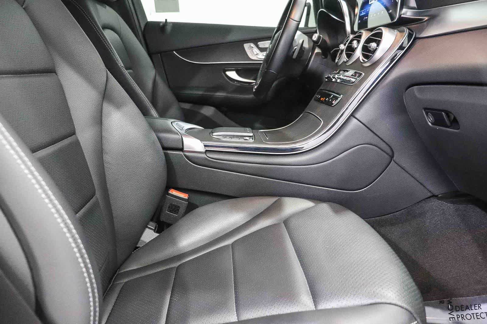 Certified 2022 Mercedes-Benz GLC 300 image 16