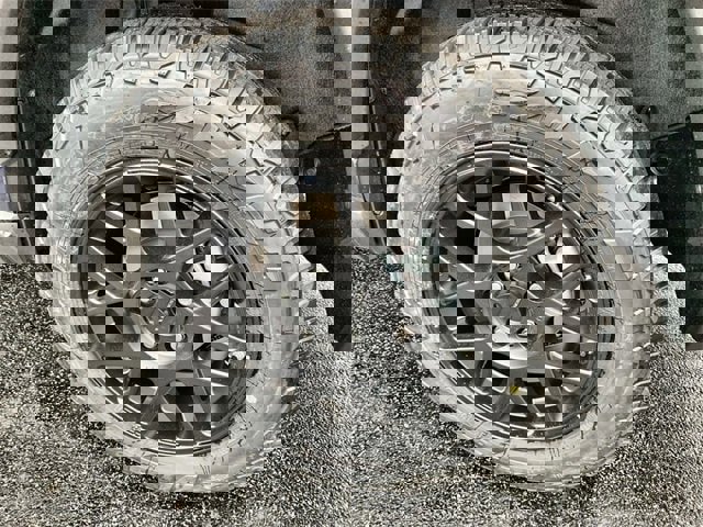 New 2025 Toyota RAV4 XLE image 33