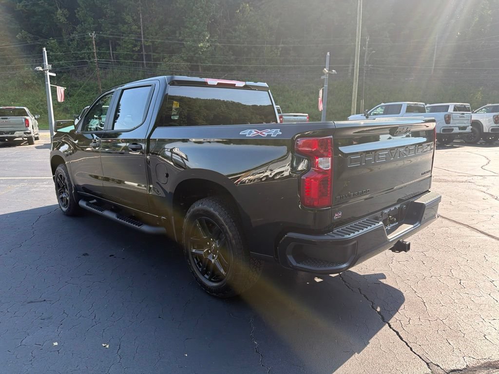 Certified 2025 Chevrolet Silverado 1500 Custom w/ Turbomax Blackout Package AWD/4WD image 3