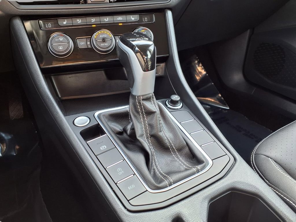 Used 2024 Volkswagen Jetta SE image 9