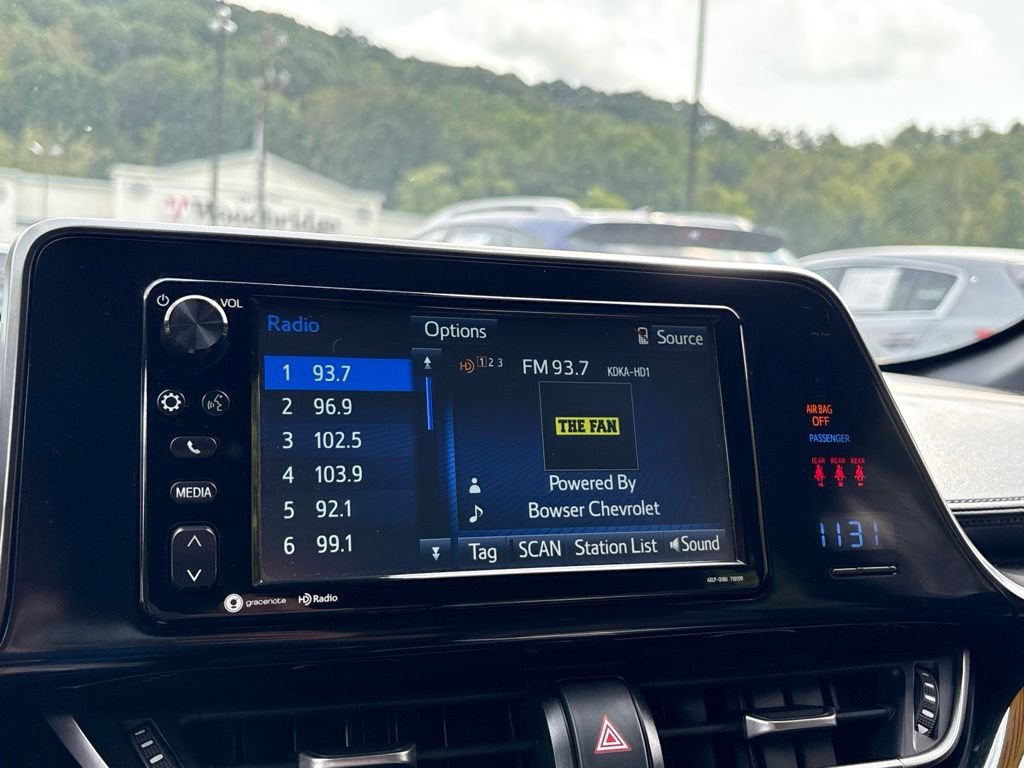 Used 2018 Toyota C-HR XLE FWD image 13