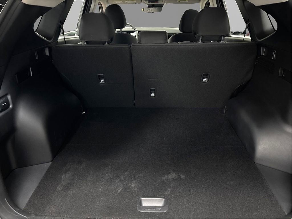 Certified 2025 Hyundai Tucson SE image 11