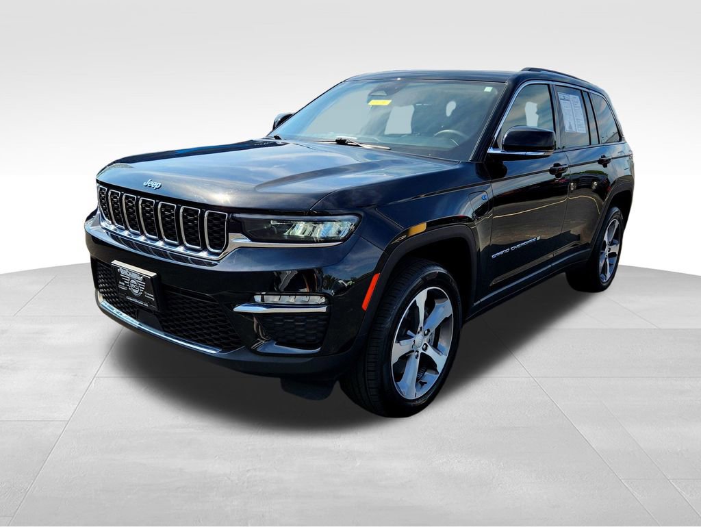 Used 2022 Jeep Grand Cherokee Limited 4xe image 3