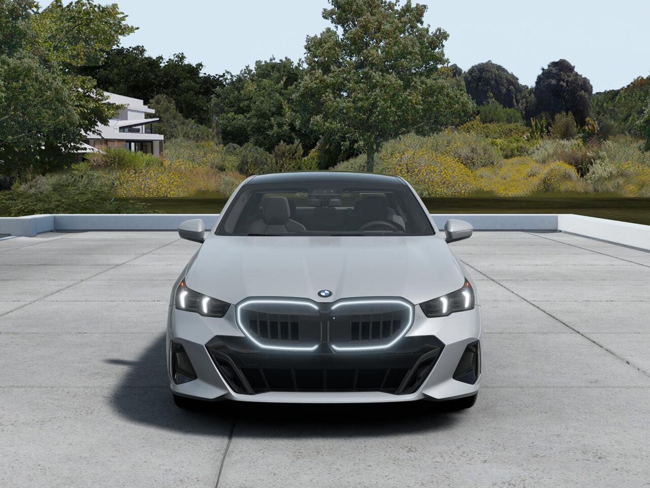 New 2027 BMW 550e xDrive image 3