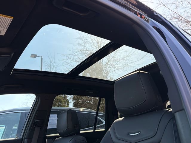 Used 2025 Cadillac XT6 Premium Luxury image 33