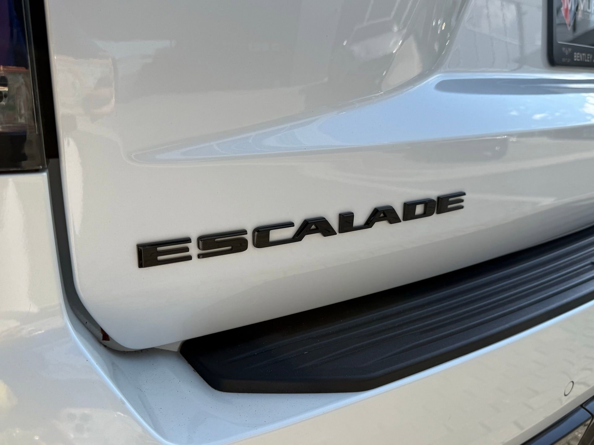 Used 2023 Cadillac Escalade Sport Platinum RWD image 16