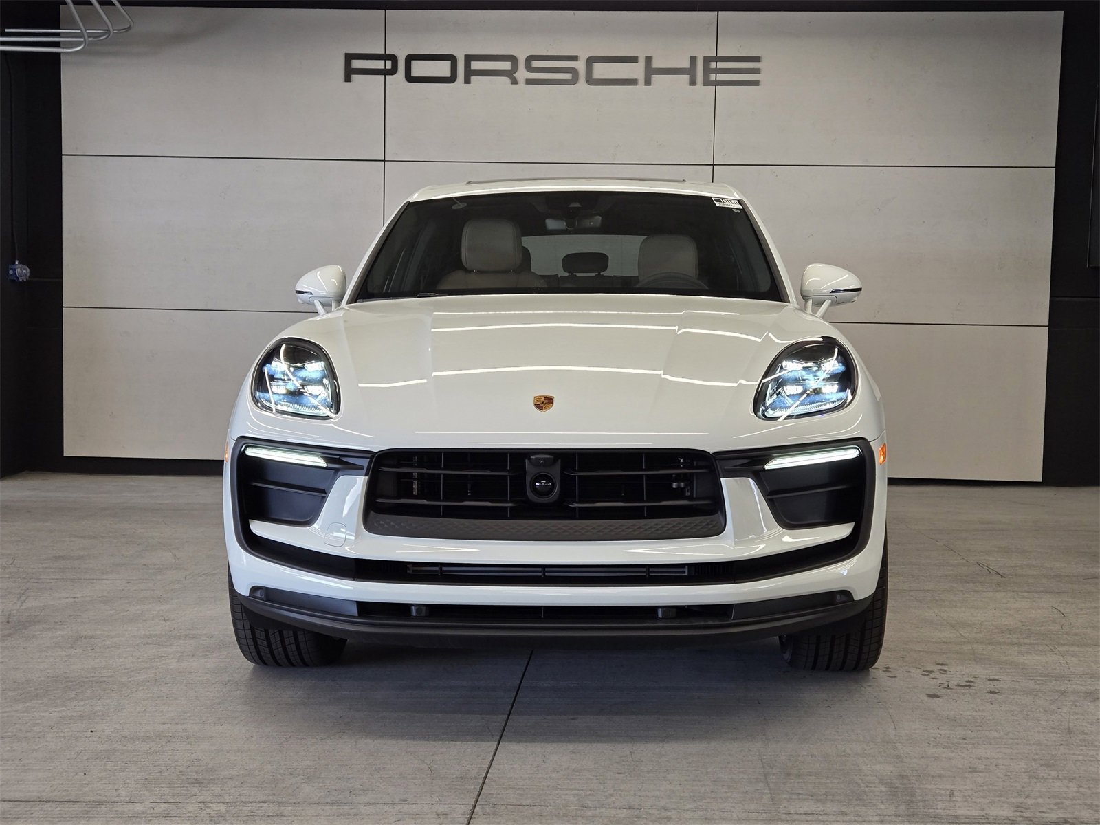 New 2025 Porsche Macan image 11