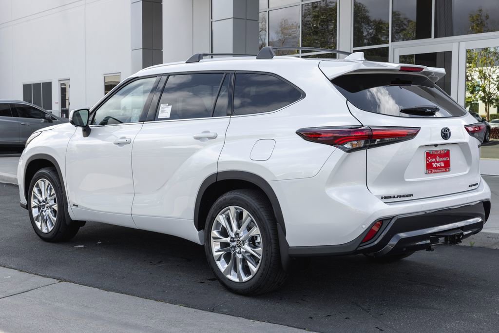New 2026 Toyota Highlander Limited image 6