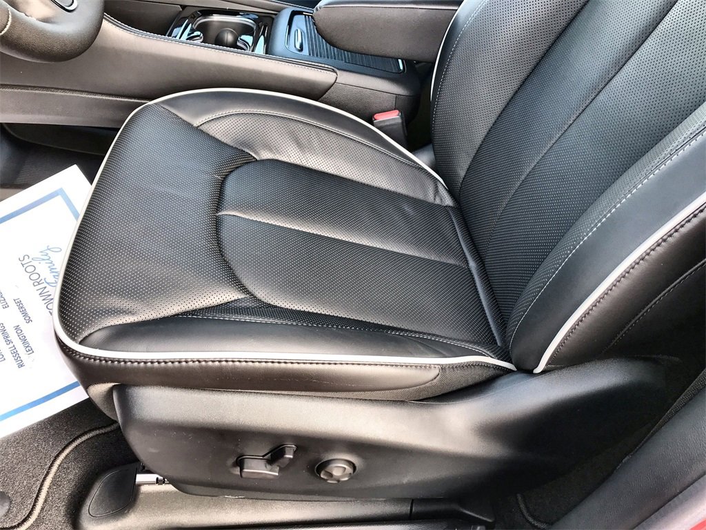 New 2026 Chrysler Pacifica Limited image 12