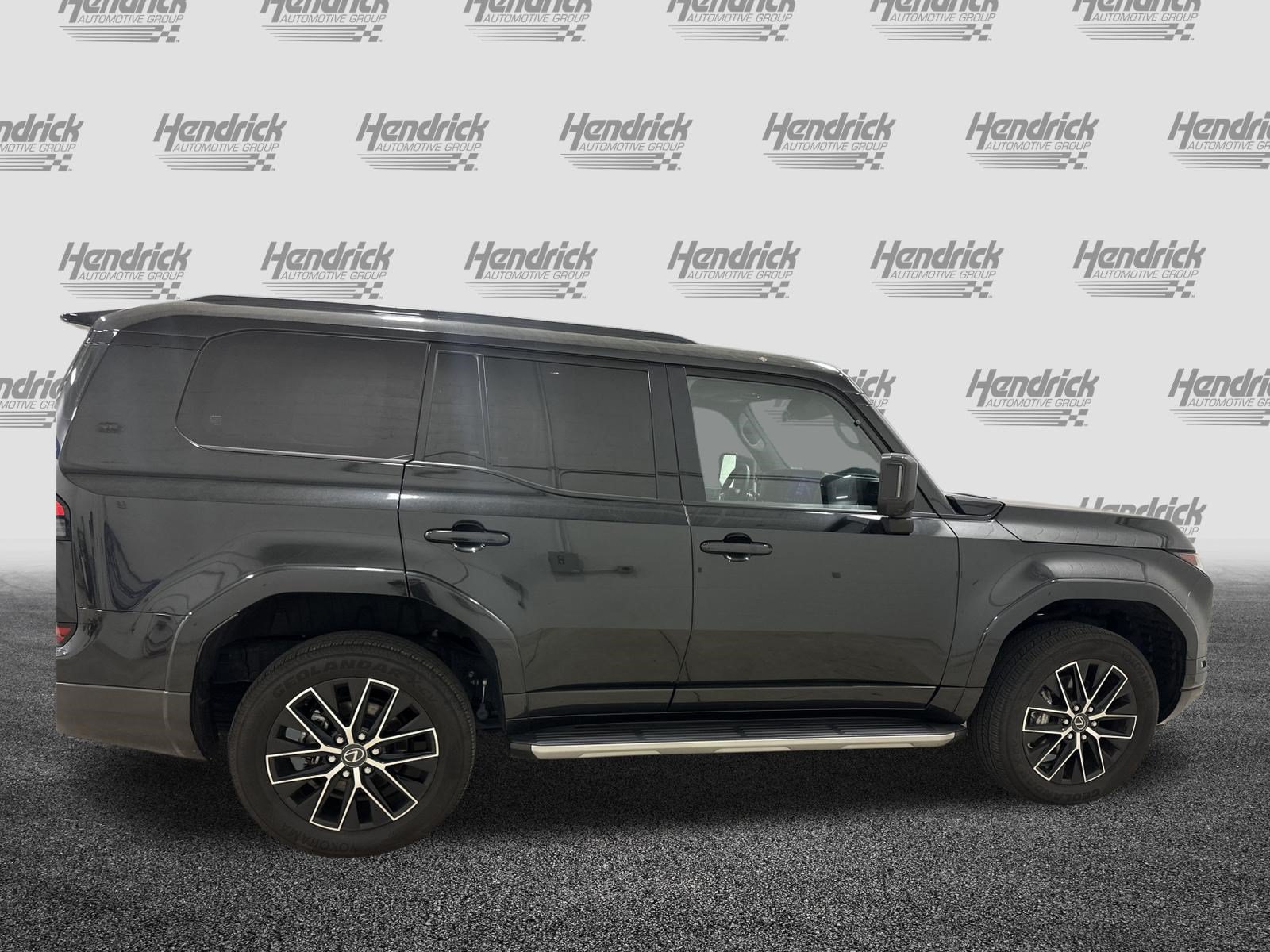 Certified 2024 Lexus GX 550 w/ Accessory Package (2T) AWD/4WD image 11