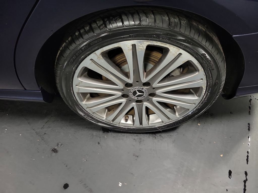 Used 2018 Mercedes-Benz CLA 250 image 11