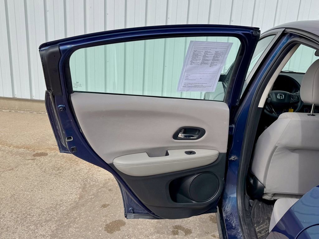 Used 2016 Honda HR-V LX image 15