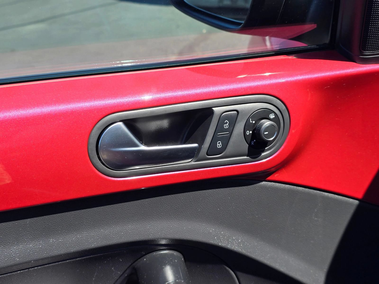 Used 2017 Volkswagen Beetle #PinkBeetle FWD image 24