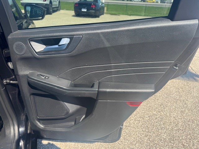 Used 2023 Ford Escape ST-Line Select w/ Tech Pack #2 AWD/4WD image 32