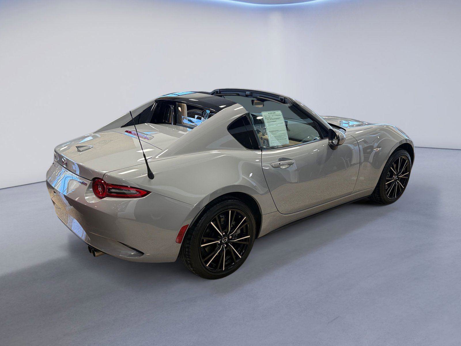 Used 2024 MAZDA MX-5 Miata RF Grand Touring image 3