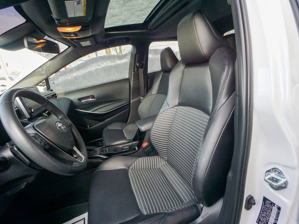 Used 2022 Toyota Corolla XSE image 19