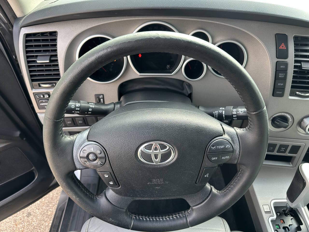 Used 2013 Toyota Sequoia Limited AWD/4WD image 13