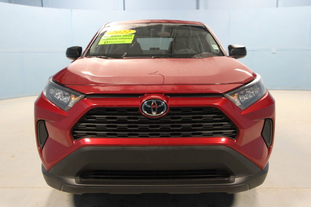 Used 2022 Toyota RAV4 LE image 20