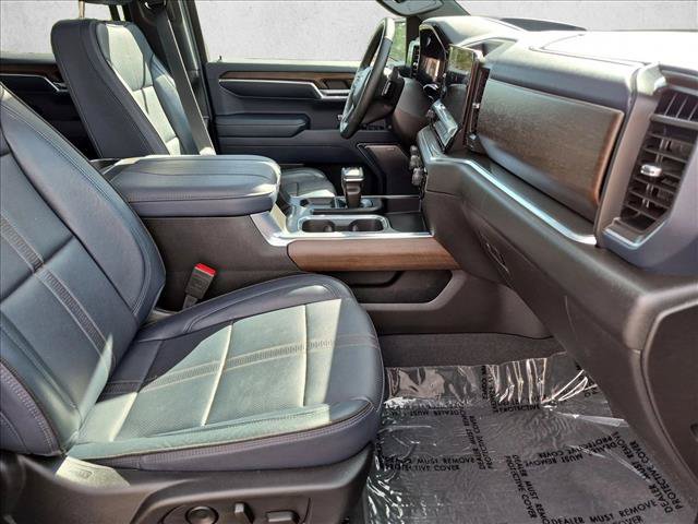Used 2024 Chevrolet Silverado 1500 High Country w/ High Country Premium Package AWD/4WD image 21