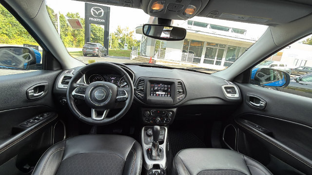 Used 2019 Jeep Compass Latitude w/ Cold Weather Group AWD/4WD image 32