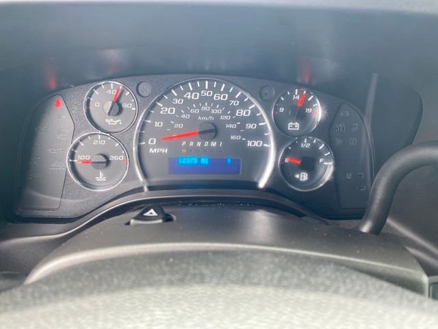 Certified 2024 GMC Savana 2500 Extended w/ Driver Convenience Package image 9