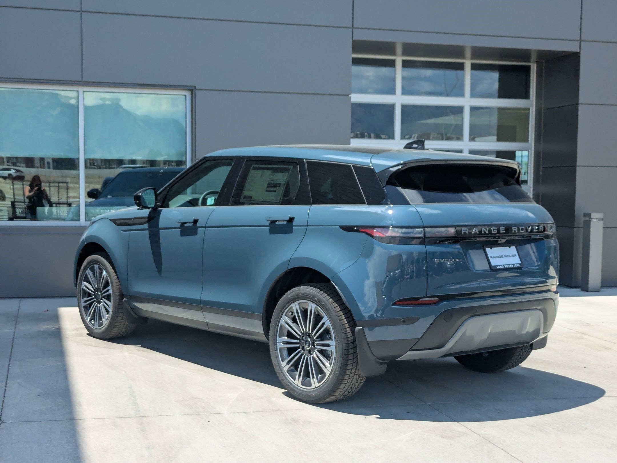New 2026 Land Rover Range Rover Evoque S image 7
