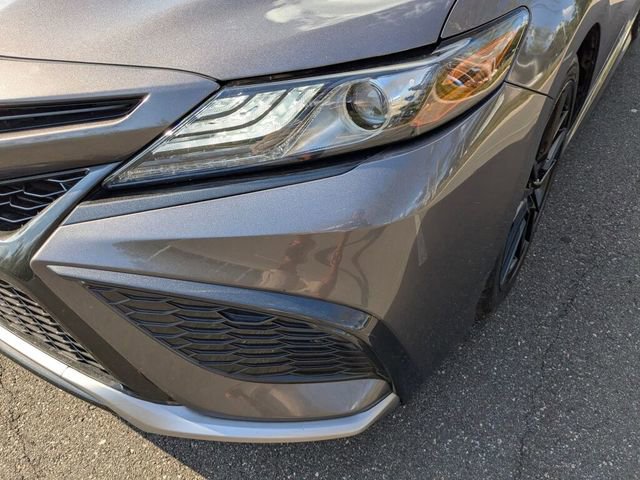Used 2022 Toyota Camry XSE image 5