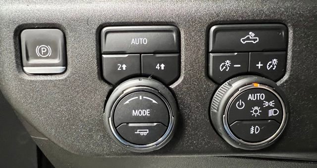 Used 2023 Chevrolet Silverado 1500 RST w/ Protection Package image 31