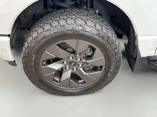 Used 2023 Ford F150 Lightning Lariat w/ Equipment Group 511A High AWD/4WD image 32