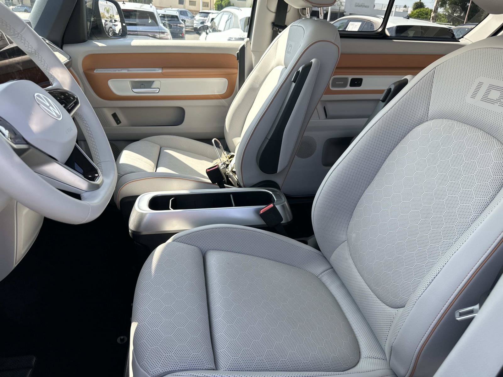 Used 2025 Volkswagen ID. Buzz 1st Edition AWD/4WD image 23