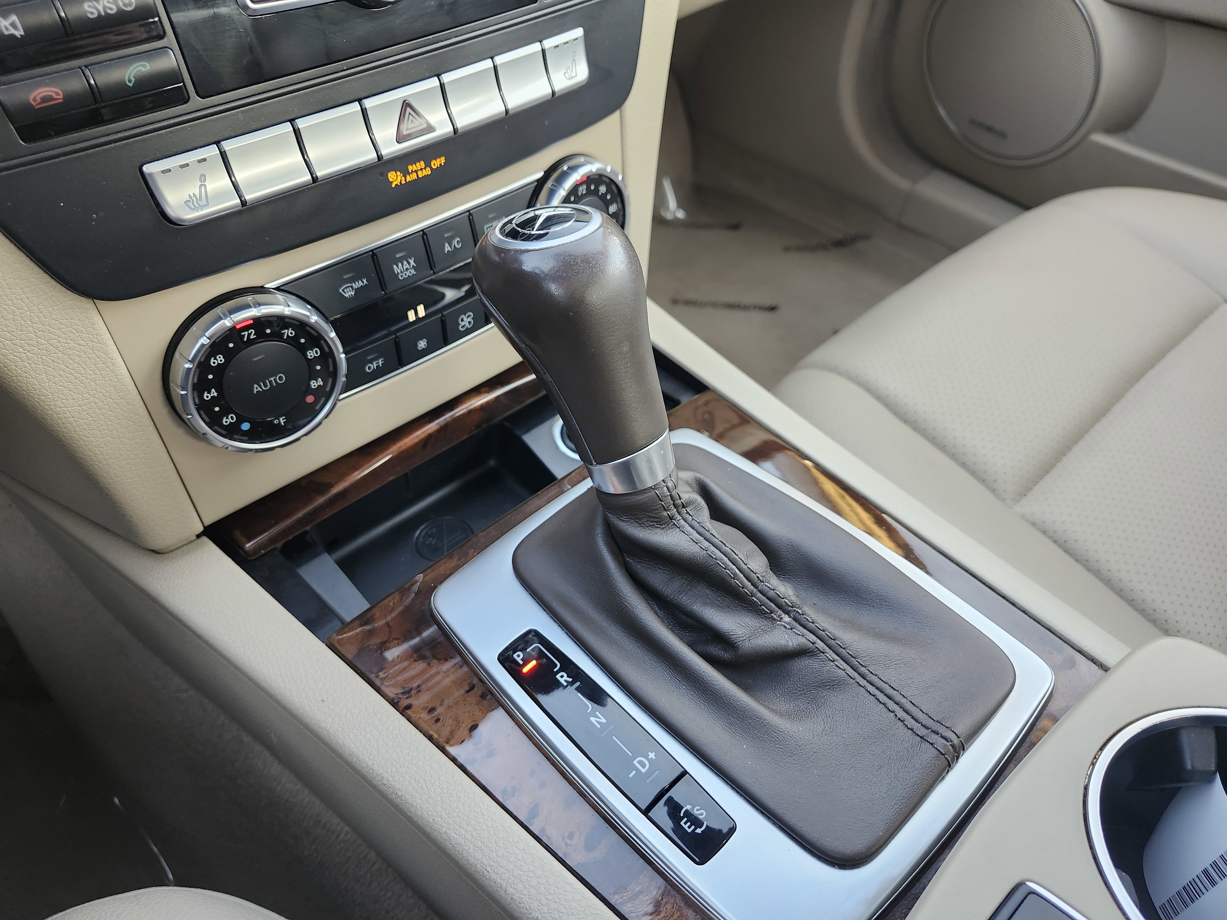 Used 2012 Mercedes-Benz C 300 4MATIC Sedan image 8