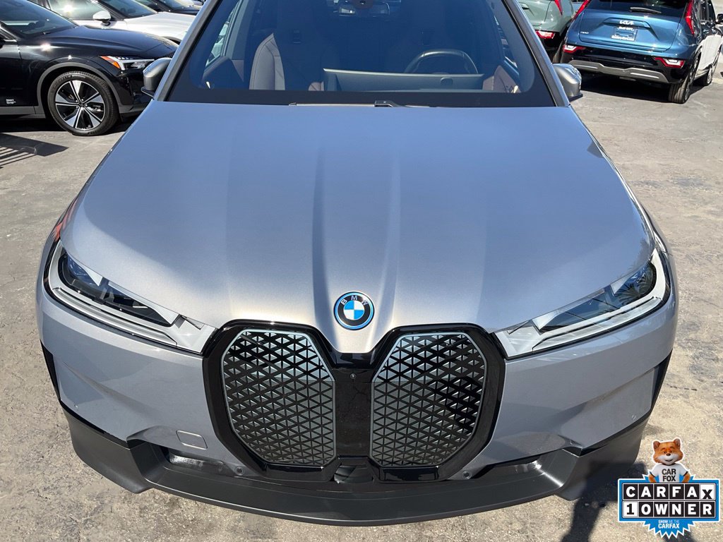 Used 2025 BMW iX xDrive50 w/ Premium Package AWD/4WD image 91