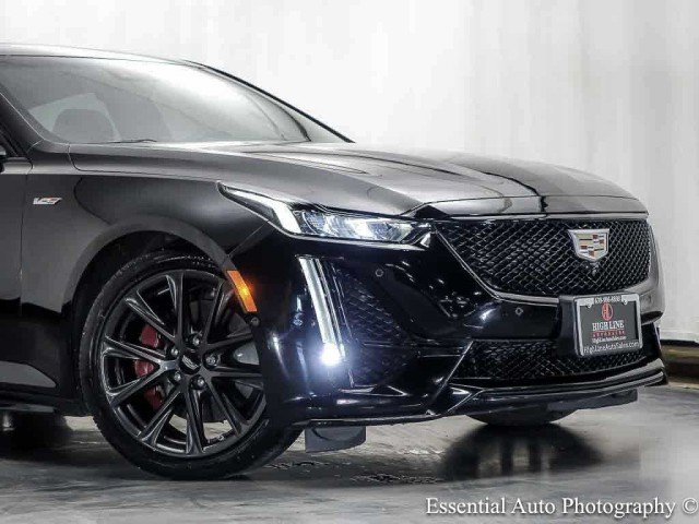 Used 2021 Cadillac CT5 V RWD image 2
