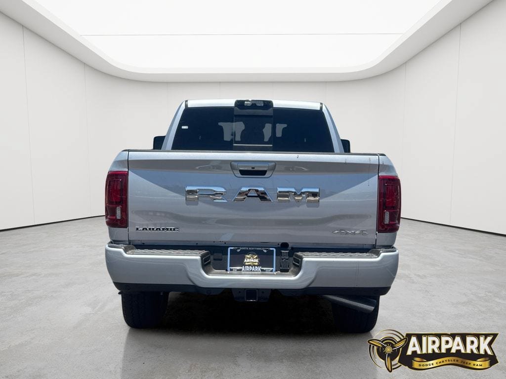 New 2026 RAM 2500 Laramie AWD/4WD image 5