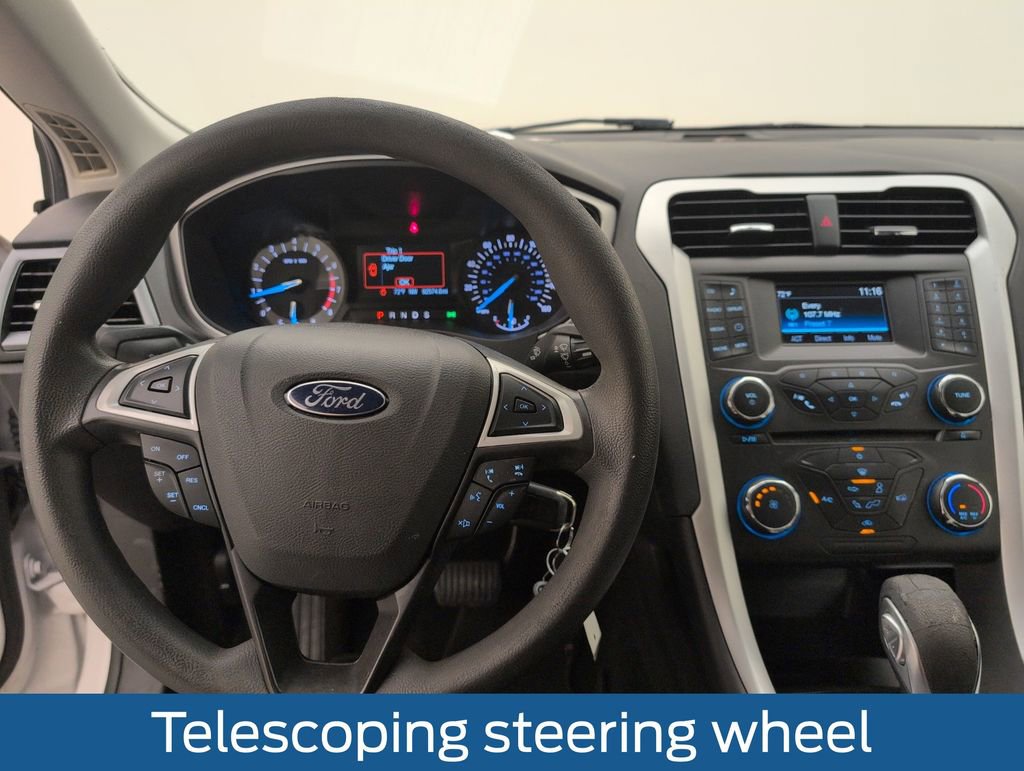 Used 2016 Ford Fusion SE FWD image 21