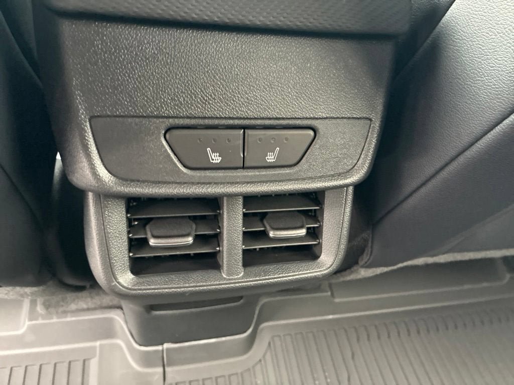 New 2027 Chevrolet Equinox RS w/ Safety and Technology Package AWD/4WD image 26