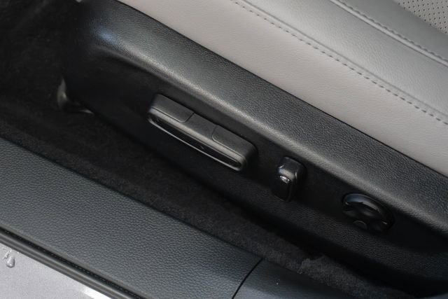 Used 2018 Honda Accord Touring image 16