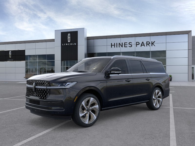 New 2026 Lincoln Navigator L Black Label AWD/4WD image 1