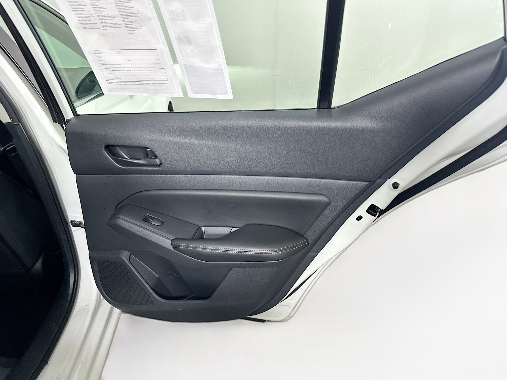 Used 2025 Nissan Altima 2.5 SV image 28