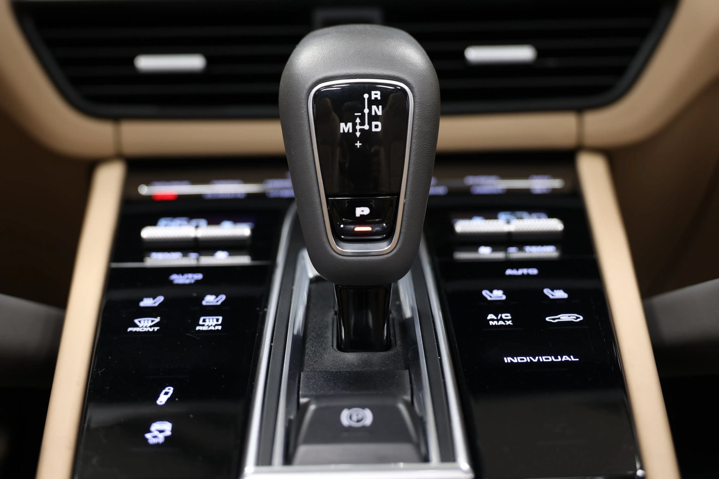 Used 2021 Porsche Cayenne Turbo S AWD/4WD image 53