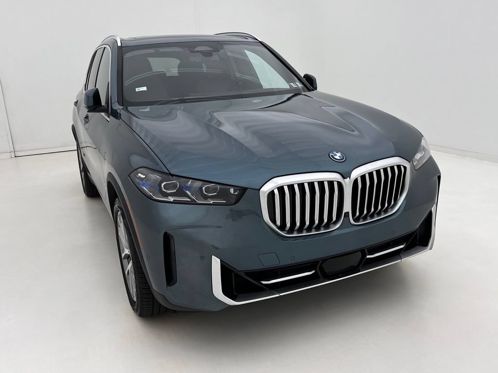 Certified 2024 BMW X5 xDrive50e w/ Executive Package AWD/4WD image 3