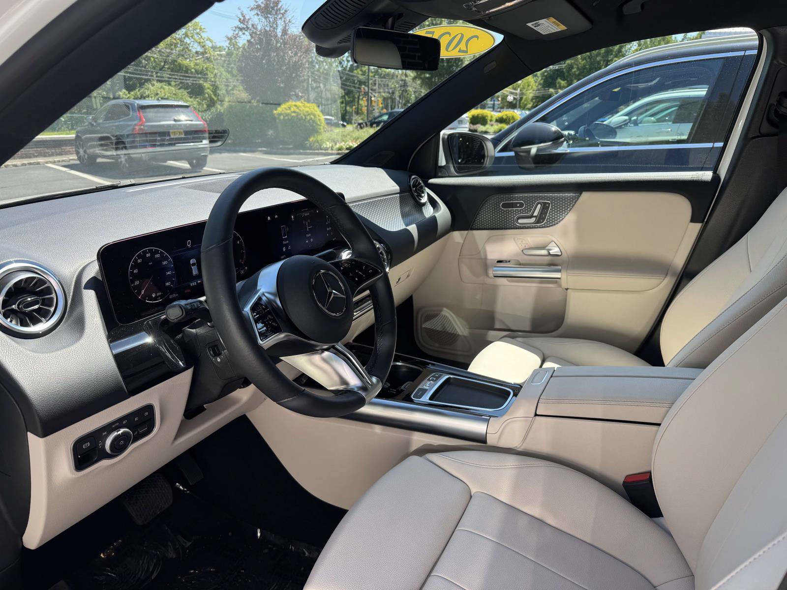 Certified 2025 Mercedes-Benz GLA 250 4MATIC image 31