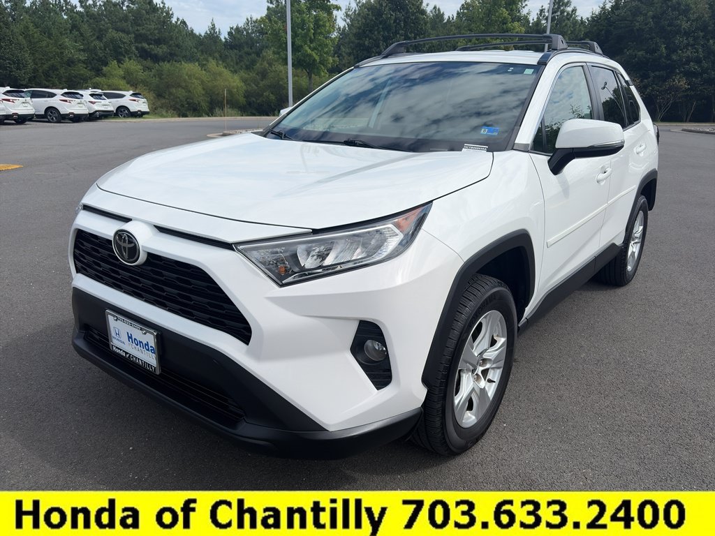 Used 2021 Toyota RAV4 XLE AWD/4WD image 3