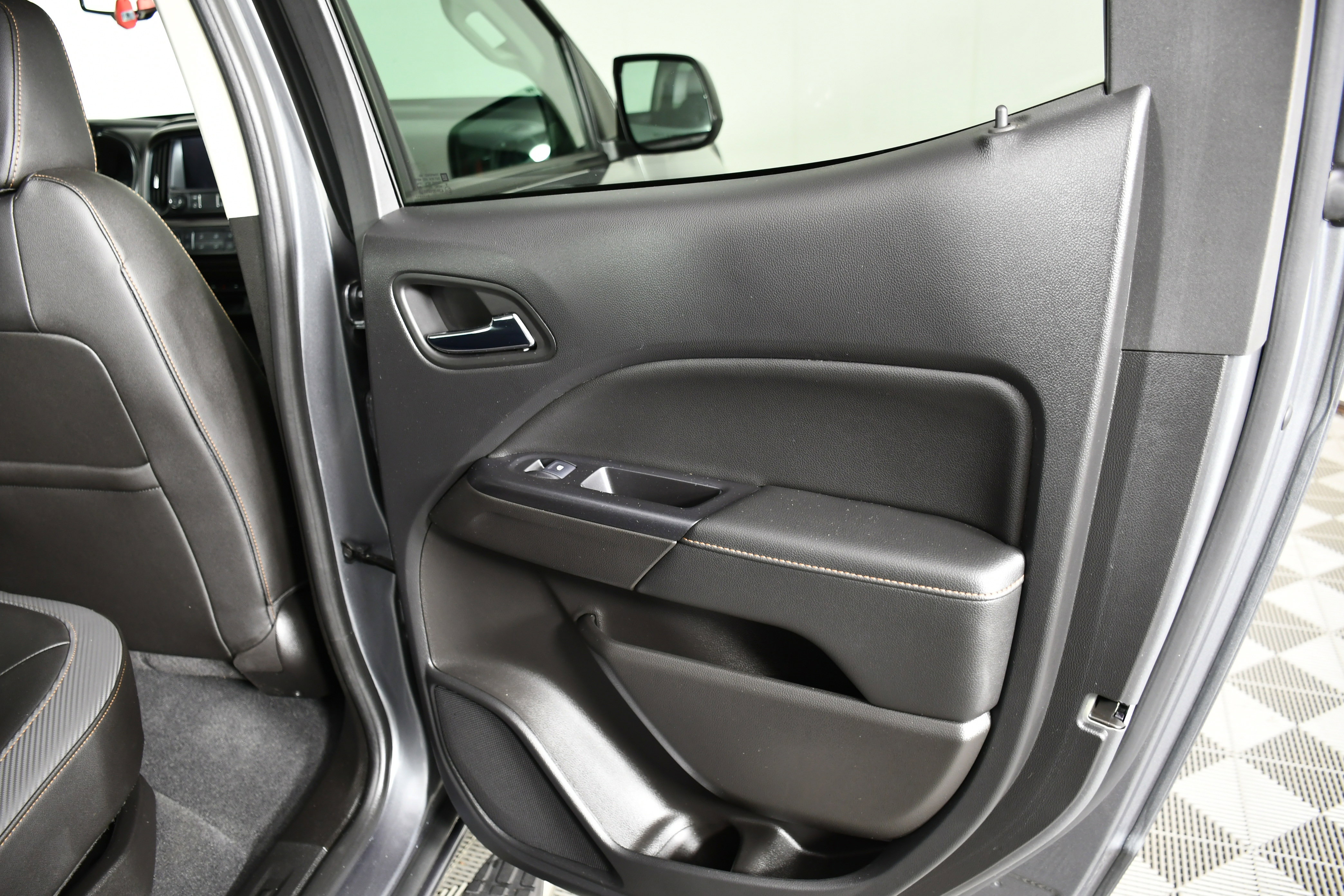 Used 2021 GMC Canyon AT4 w/ Driver Alert Package image 48