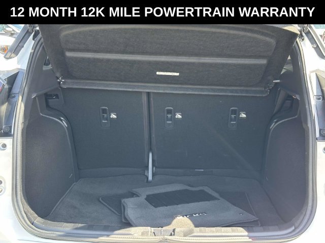 Used 2023 Nissan Kicks SR w/ SR Premium Package FWD image 12