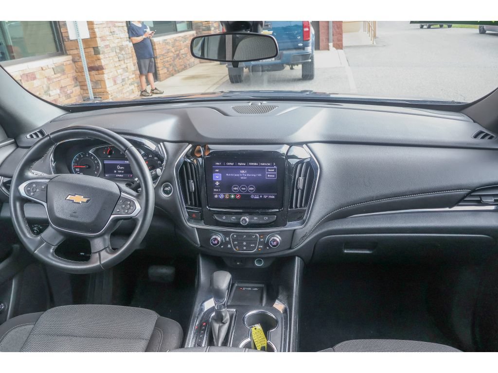 Used 2023 Chevrolet Traverse LT AWD/4WD image 14