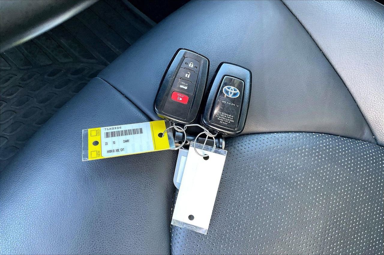 Used 2023 Toyota Camry XSE w/ Cold Weather Package image 33