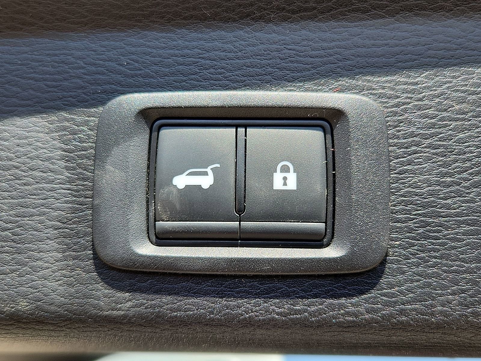 Used 2024 Mitsubishi Outlander SEL image 9