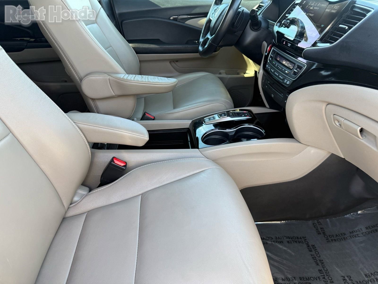Used 2019 Honda Pilot Touring image 32